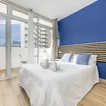 Lägenhet With Balcony, Close To The Sea *