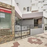 Lägenhet With Balcony, Close To The Sea *