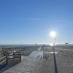 With Balcony, Close To The Sea Lägenhet *