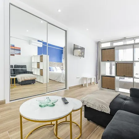 With Balcony, Close To The Sea Appartement