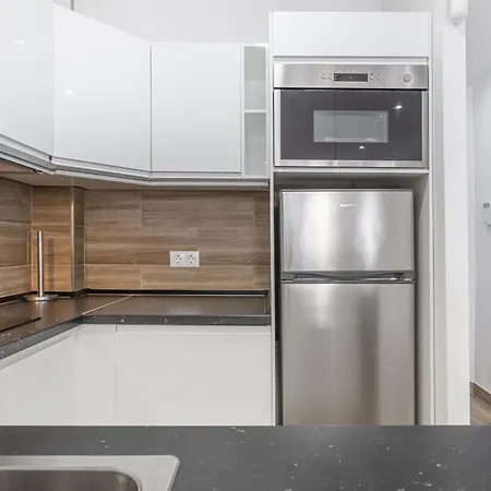 Apartamento With Balcony, Close To The Sea *