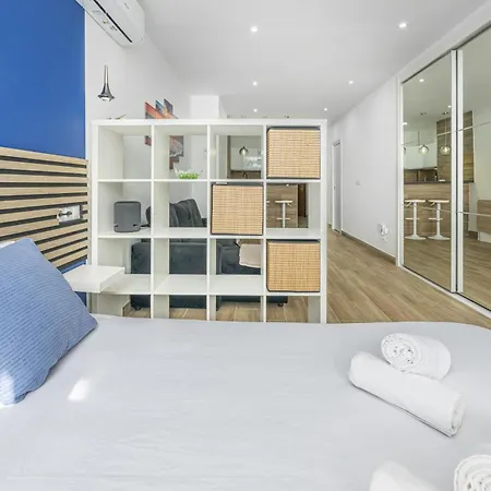 Appartement With Balcony, Close To The Sea