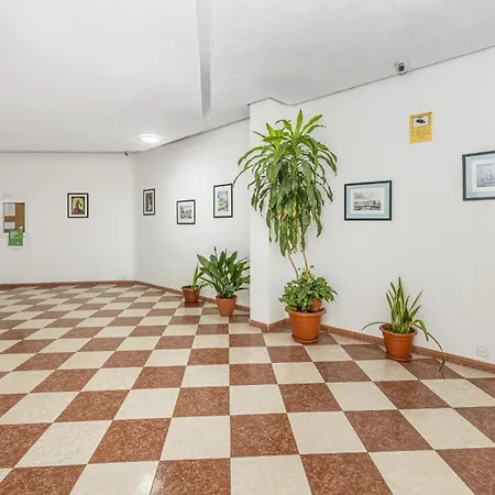 Appartement With Balcony, Close To The Sea