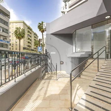 Appartement With Balcony, Close To The Sea Torremolinos