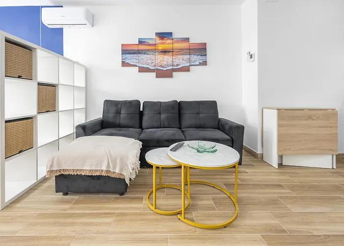 With Balcony, Close To The Sea Apartment