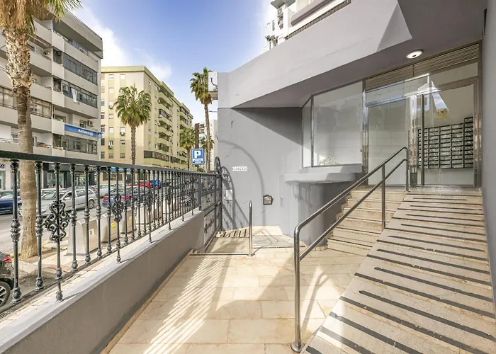 Apartment With Balcony, Close To The Sea Torremolinos