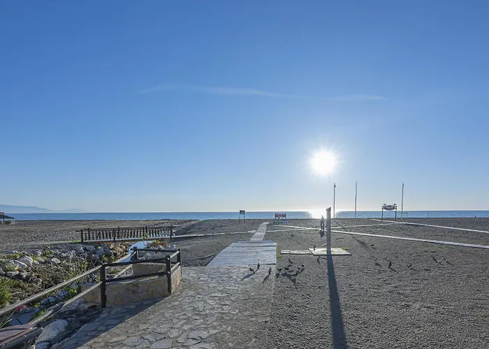 With Balcony, Close To The Sea Apartment *