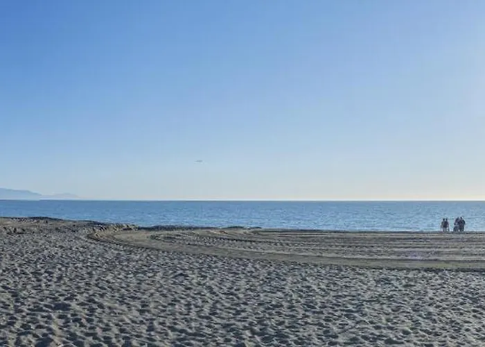 With Balcony, Close To The Sea Apartment